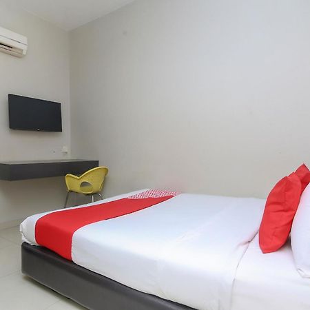 Nice Stay Three Six Five Services Kuching Exterior foto